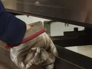 مكبس التشكيل والثني