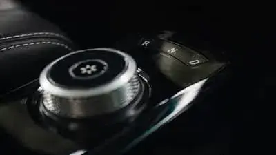 محدد التروس